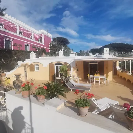 Private Sea View Con Terrazza E Giardino Apartment *