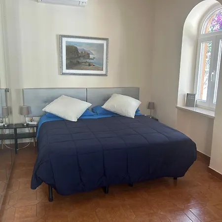 Private Sea View Con Terrazza E Giardino Capri