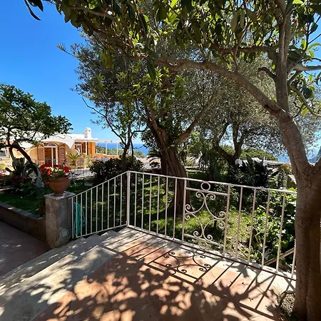 Private Sea View Con Terrazza E Giardino