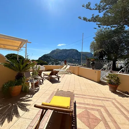 Private Sea View Con Terrazza E Giardino דירה *