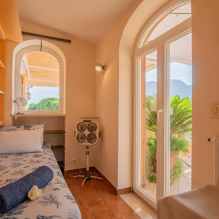 Apartamento Private Sea View Con Terrazza E Giardino Capri