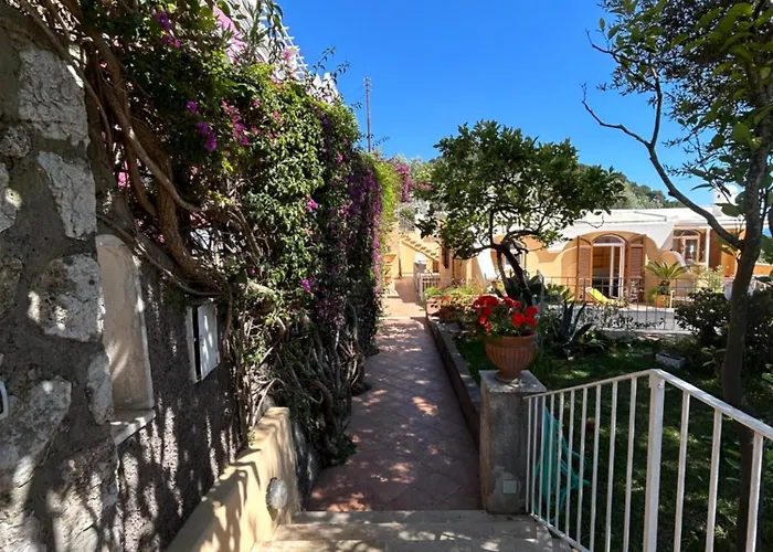 Appartement Private Sea View Con Terrazza E Giardino