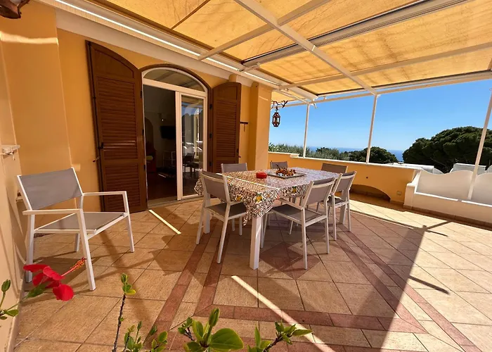 Private Sea View Con Terrazza E Giardino Lägenhet *